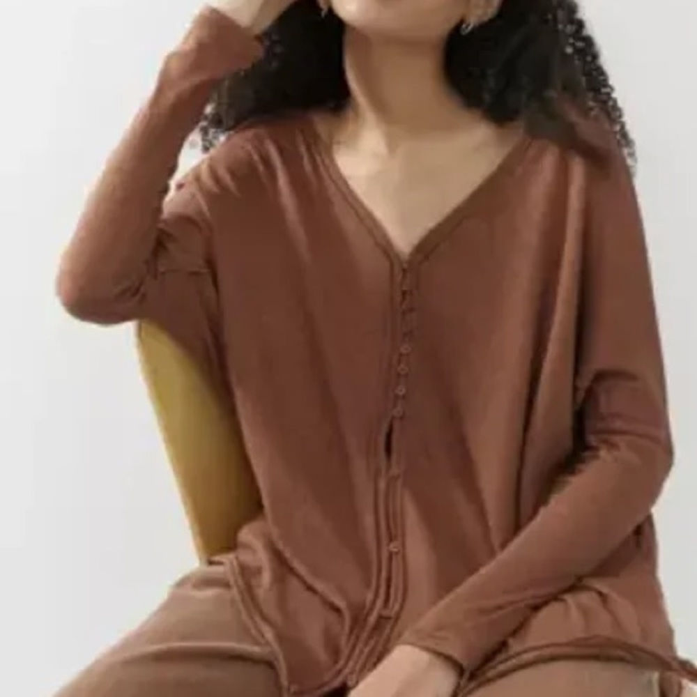 🆕 Out From Under dolman top